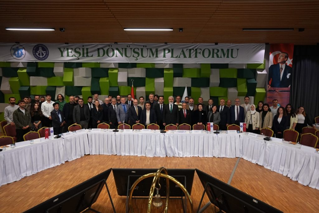 DENİZCİLİKTE YEŞİL DÖNÜŞÜMÜN YENİLİKÇİ ÇÖZÜMLERİ OTURUMU
